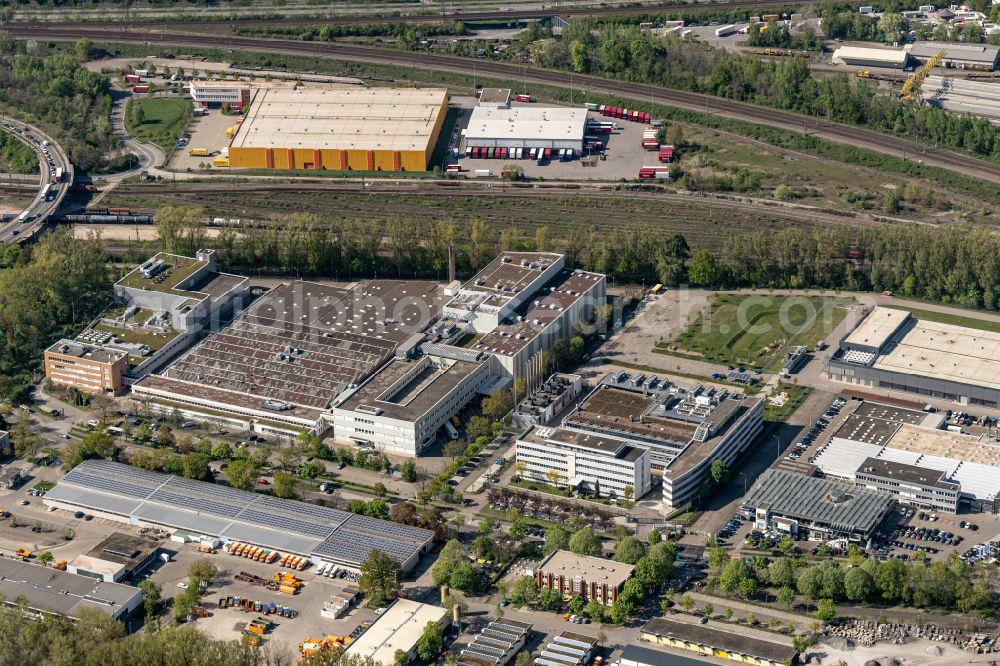 Durlach from the bird's eye view: Industrial estate and company settlement in Durlach in the state Baden-Wuerttemberg, Germany
