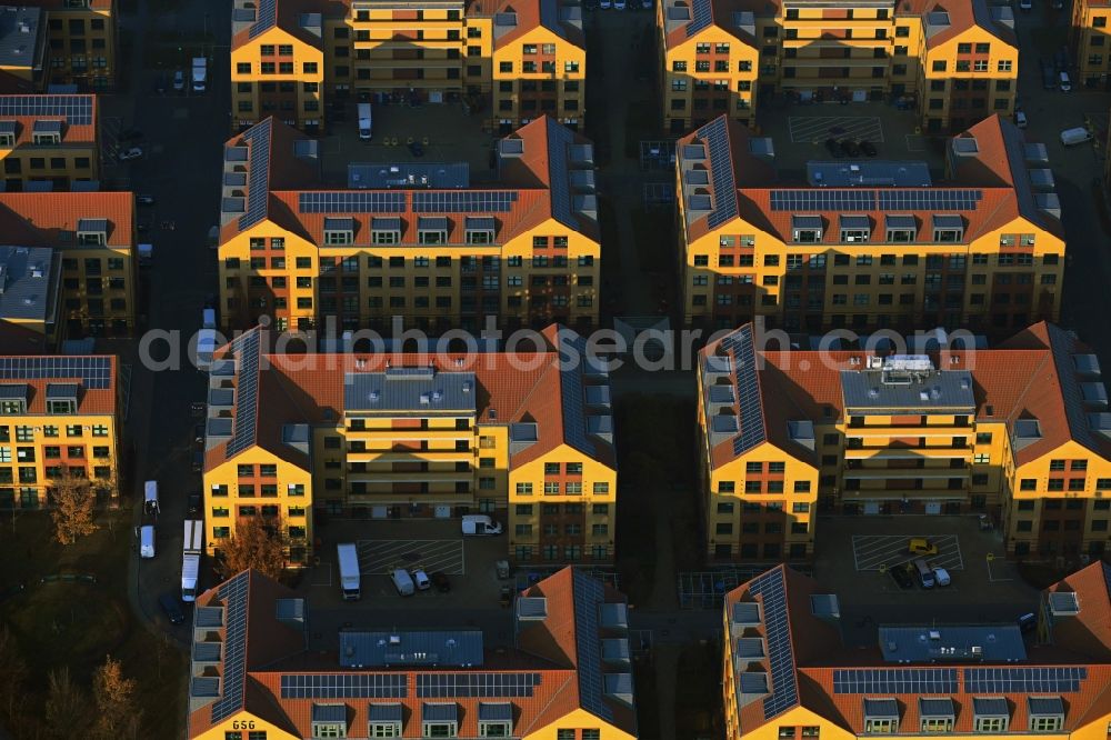 Berlin from the bird's eye view: Industrial estate and company settlement econopark Plauener Strasse in the district Hohenschoenhausen in Berlin, Germany