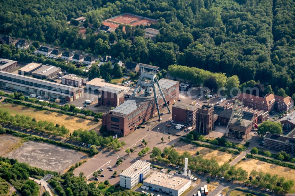 Herten from the bird's eye view: Industrial estate and company settlement along Ewaldstrasse on site of the former coal mine Ewald in Herten in the state of North Rhine-Westphalia