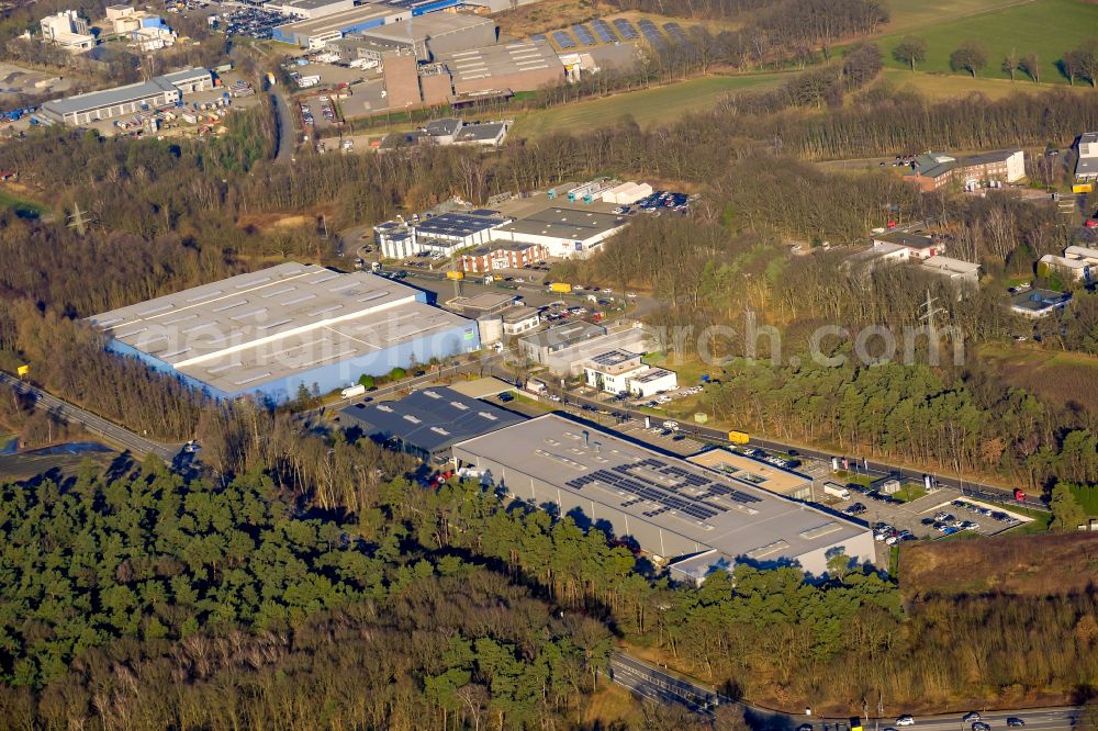 Marl from the bird's eye view: Overall view of an Industrial park Dorsten/Marl and company settlement along the Werrastrasse in Marl in the state North Rhine-Westphalia