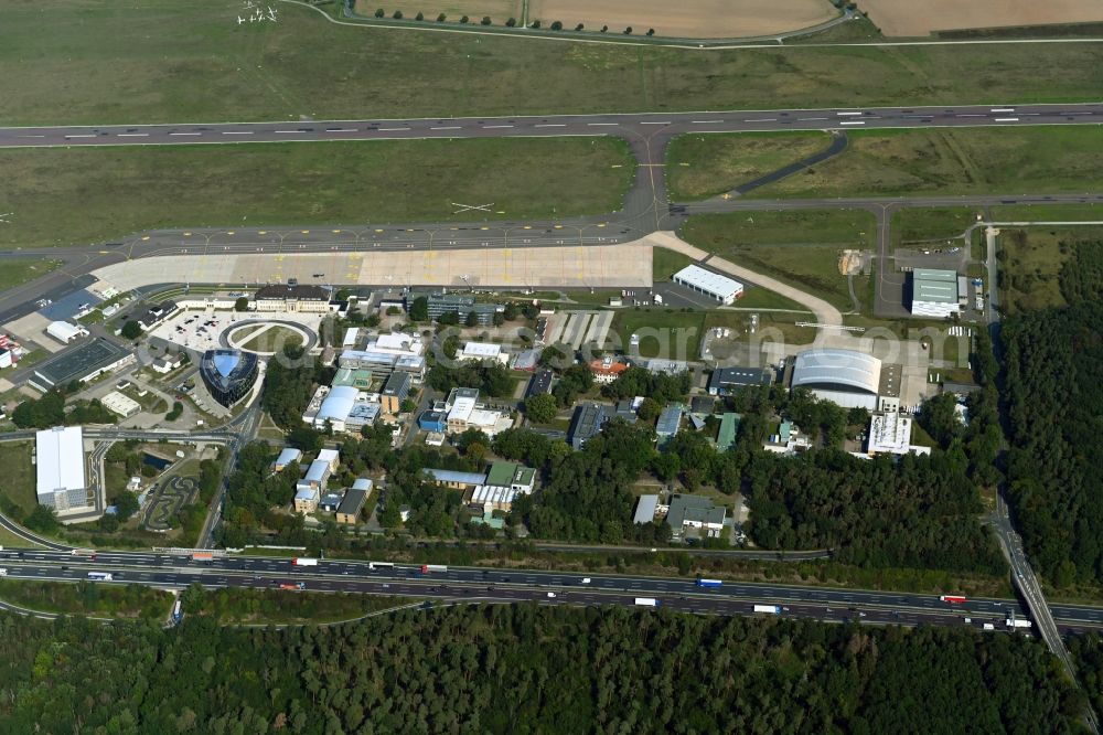 Braunschweig from the bird's eye view: Industrial estate and company settlement on airport in the district Waggum in Brunswick in the state Lower Saxony, Germany