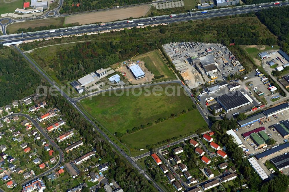 Aerial photograph Braunschweig - Industrial estate and company settlement on airport in the district Waggum in Brunswick in the state Lower Saxony, Germany