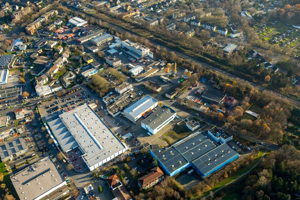 Aerial photograph Gelsenkirchen - Commercial area and companies locating in Gelsenkirchen - Scholven in North Rhine-Westphalia