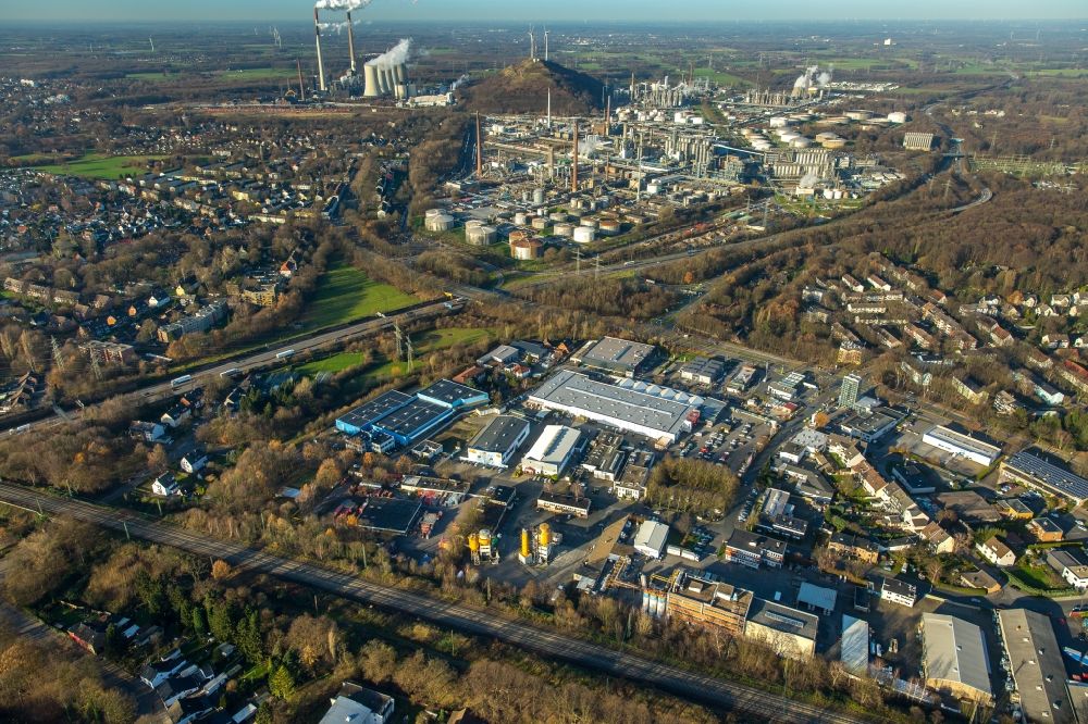 Aerial image Gelsenkirchen - Commercial area and companies locating in Gelsenkirchen - Scholven in North Rhine-Westphalia