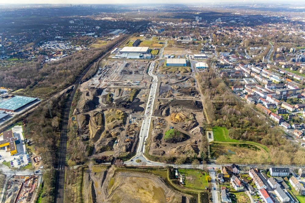 Gelsenkirchen from the bird's eye view: Industrial estate and company settlement Bruesseler Strasse in the district Gelsenkirchen-Mitte in Gelsenkirchen in the state North Rhine-Westphalia