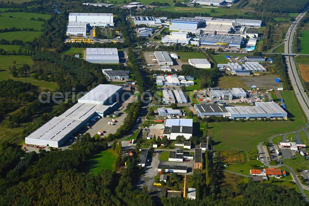 Aerial photograph Gallin - Industrial estate and company settlement Am Heisterbusch in the district Valluhn in Gallin in the state Mecklenburg - Western Pomerania, Germany