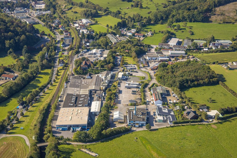 Helle from the bird's eye view: Industrial estate and company settlement on street Auf dem Werenfelde in Helle in the state North Rhine-Westphalia, Germany