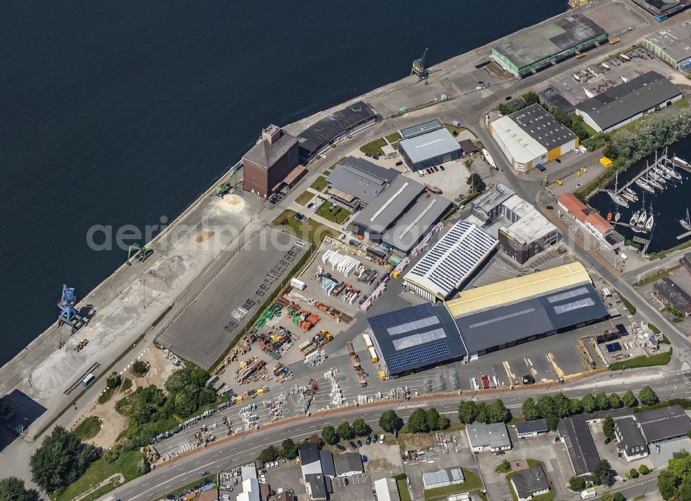 Aerial photograph Flensburg - Industrial estate and company settlement Am Industriehafen in the district Fruerlund in Flensburg in the state Schleswig-Holstein, Germany