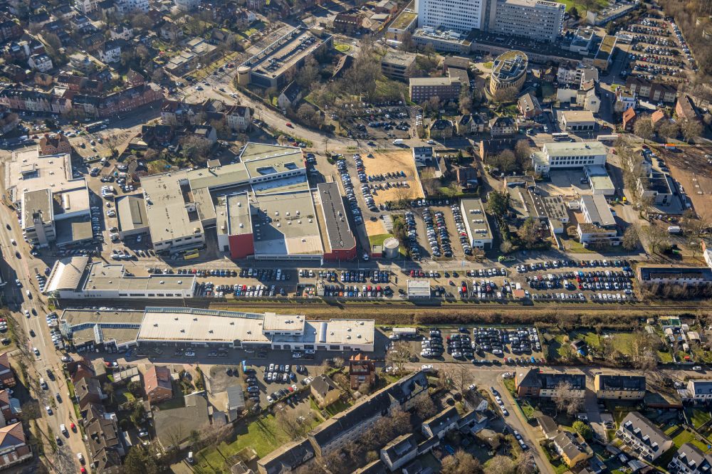 Aerial image Lünen - Industrial estate and company settlement on street Ladestrasse in Luenen at Ruhrgebiet in the state North Rhine-Westphalia, Germany