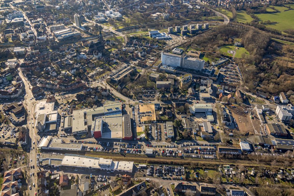 Aerial photograph Lünen - Industrial estate and company settlement on street Ladestrasse in Luenen at Ruhrgebiet in the state North Rhine-Westphalia, Germany