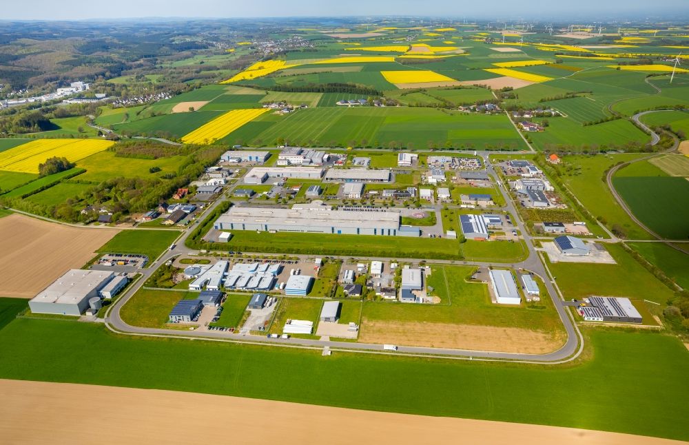 Warstein from the bird's eye view: Industrial estate and company settlement Max-Eyth-Strasse - Friedrich-Harkort-Strasse - Walter-Rathenau-Ring in the district Belecke in Warstein in the state North Rhine-Westphalia, Germany