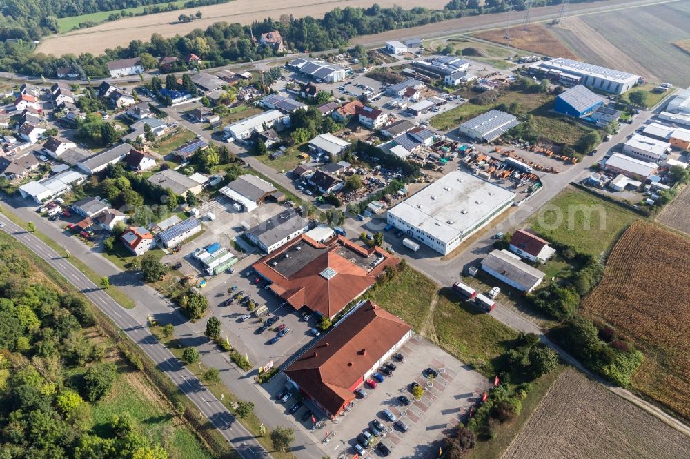 Aerial photograph Dettenheim - Industrial estate and company settlement South in the district Russheim in Dettenheim in the state Baden-Wurttemberg, Germany