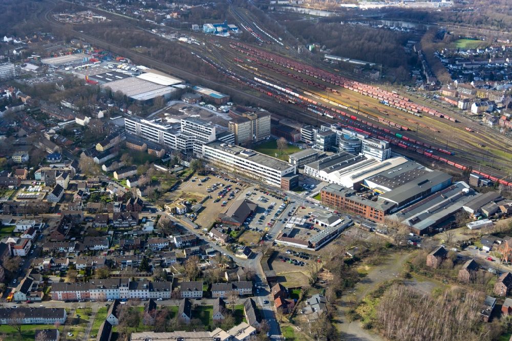 Aerial image Oberhausen - Industrial estate and company settlement of Quartier231 with logistics buildings and office buildings along the Duisburger Strasse in Oberhausen in the state North Rhine-Westphalia, Germany