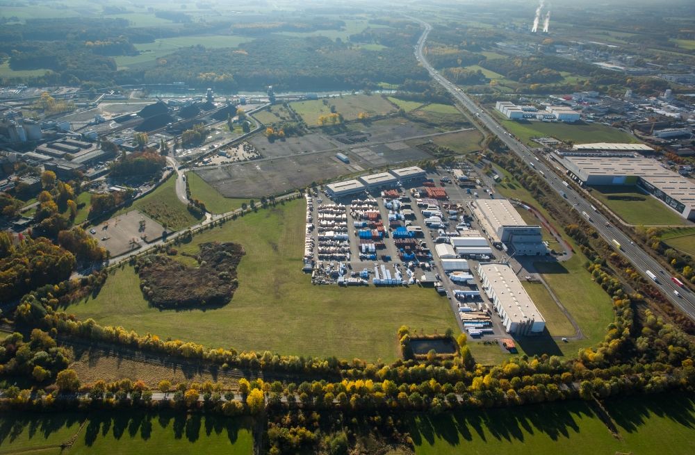 Hamm from the bird's eye view: Commercial park Schmehausen near the coal power plant of RWE Power in the Uentrop part of Hamm and course of the federal motorway A2 in the state of North Rhine-Westphalia