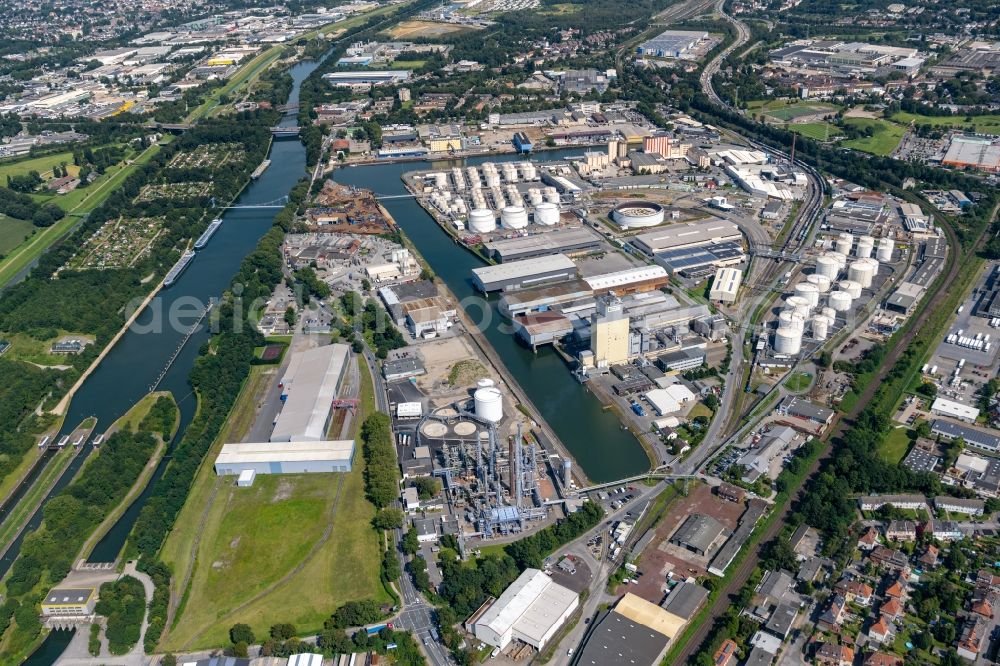 Gelsenkirchen from above - Industrial estate and company settlement on Stadthafen in the district Schalke-Nord in Gelsenkirchen at Ruhrgebiet in the state North Rhine-Westphalia, Germany
