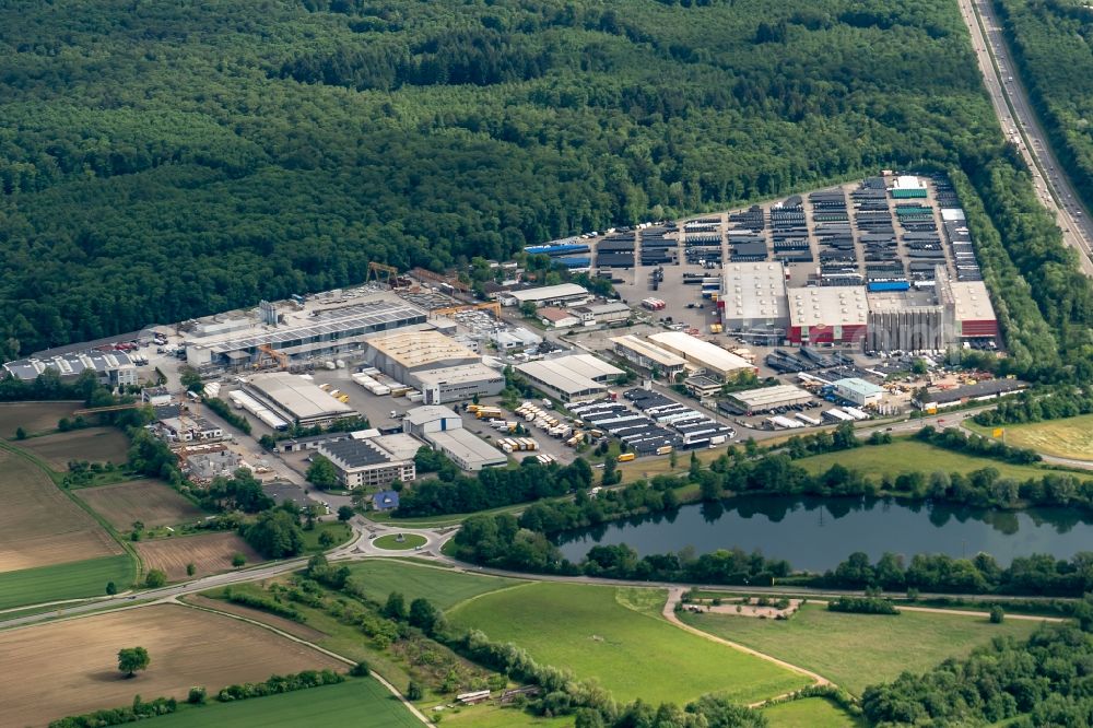 Teningen from the bird's eye view: Industrial estate and company settlement on A5 in Teningen in the state Baden-Wuerttemberg, Germany