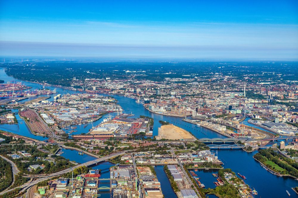 Hamburg from the bird's eye view: Industrial estate and company settlement Veddel in Hamburg, Germany
