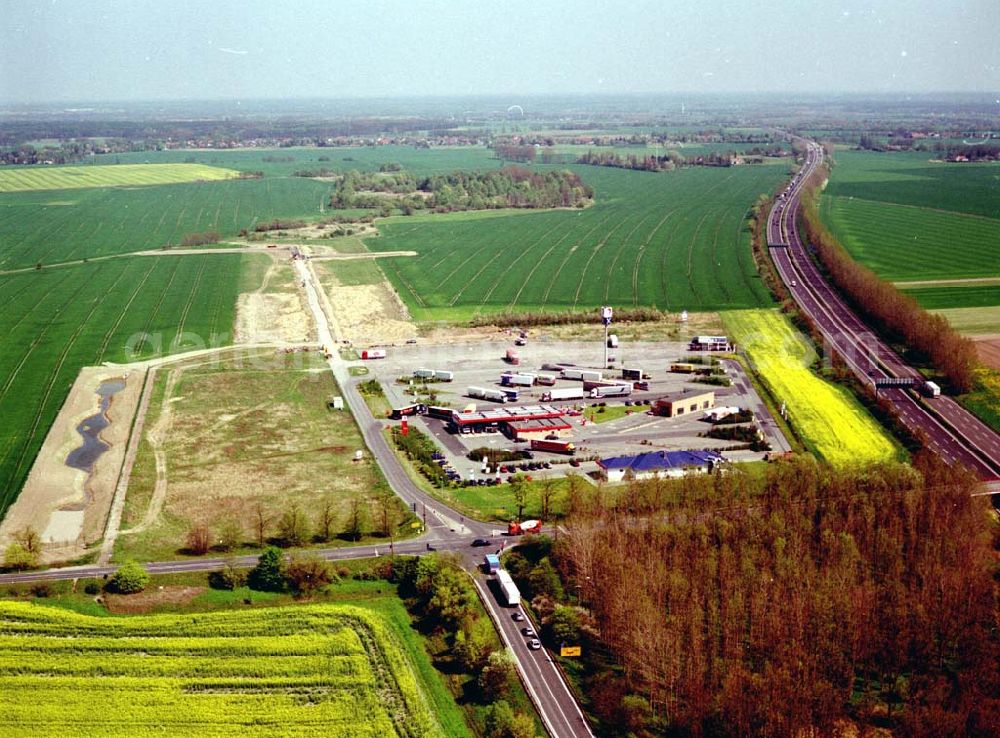 Aerial image Vehlefanz / BRB - Gewerbegebiet Vehlefanz an der Autobahn A10 Richtung Rostock / Hamburg und der Landstraße L 17 Schwante-Berlin. Ein Projekt der Brandenburgischen Boden mbH.