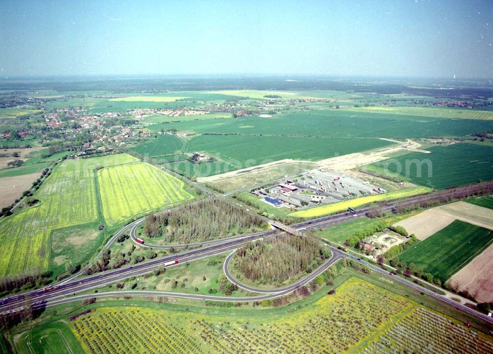 Aerial image Vehlefanz / BRB - Gewerbegebiet Vehlefanz an der Autobahn A10 Richtung Rostock / Hamburg und der Landstraße L 17 Schwante-Berlin. Ein Projekt der Brandenburgischen Boden mbH.