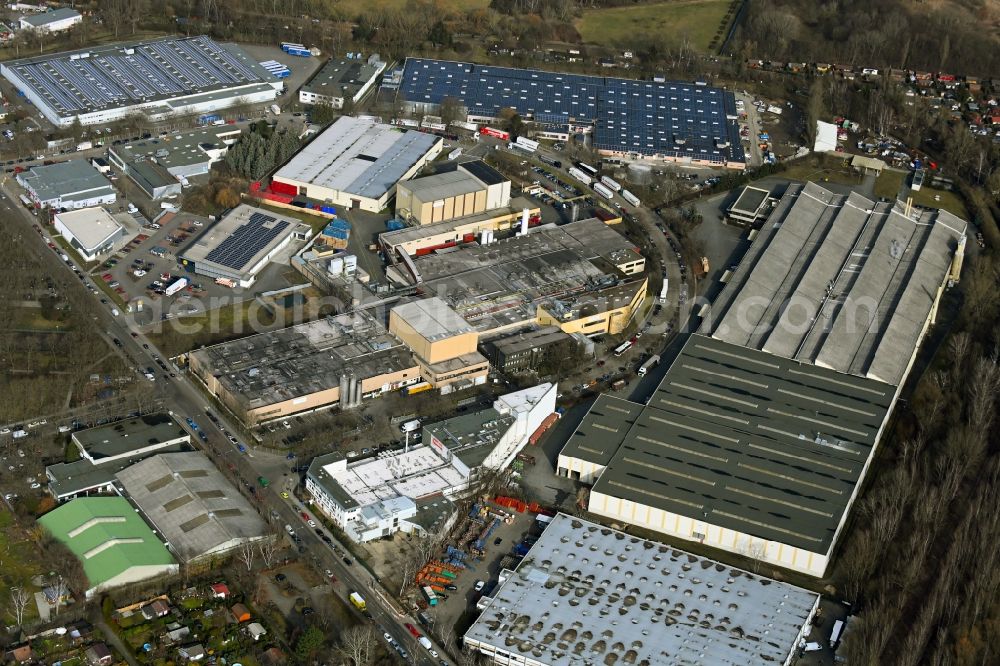 Aerial photograph Berlin - Industrial estate and company settlement on Zerpenschleuser Ring in the district Maerkisches Viertel in Berlin, Germany