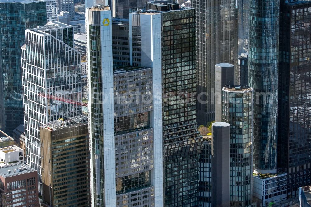 Aerial photograph Frankfurt am Main - Glass facade surfaces and structures on the high-rise building in the district Innenstadt in Frankfurt in the state Hesse, Germany