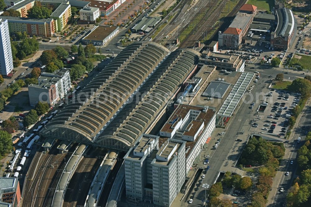 Berlin from the bird's eye view: The Berlin train- station Ostbahnhof in Berlin-Friedrichshain. It is the third biggest station in Berlin