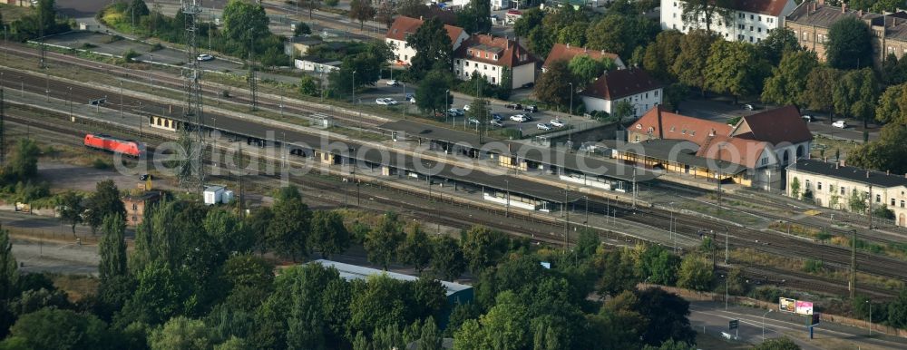 Aerial image Köthen (Anhalt) - Station railway building of the Deutsche Bahn in Koethen (Anhalt) in the state Saxony-Anhalt