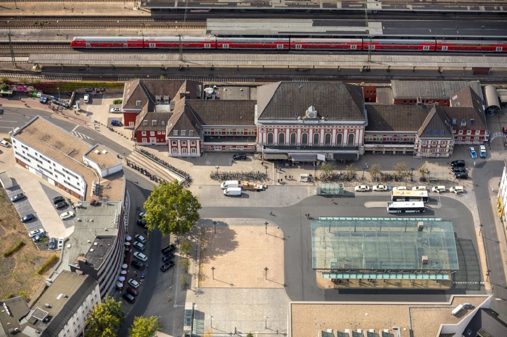 Aerial image Hamm - Station railway building of the Deutsche Bahn in Hamm in the state North Rhine-Westphalia, Germany