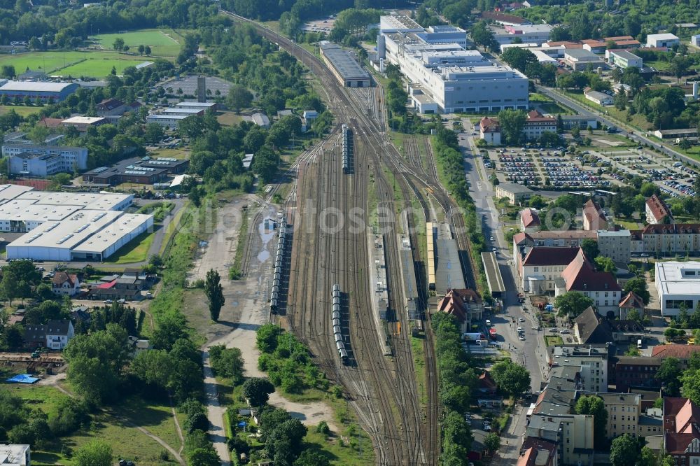 Aerial photograph Oranienburg - Station railway building of the Deutsche Bahn in Oranienburg in the state Brandenburg, Germany