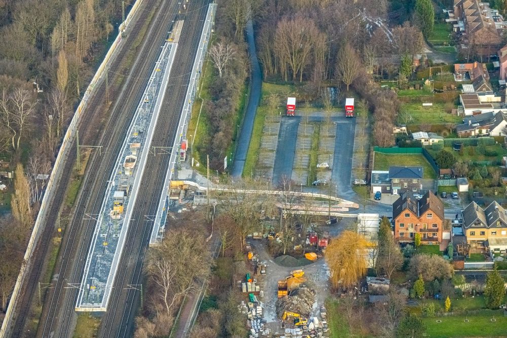 Hamm from above - Station railway building of the Deutsche Bahn in the district Heessen in Hamm in the state North Rhine-Westphalia, Germany