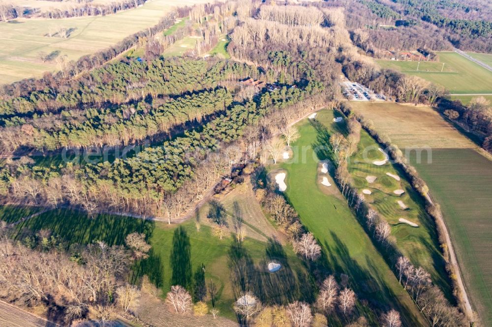 Aerial photograph Neustadt an der Weinstraße - Grounds of the Golf course at Golf-Club Palatinate in the district Geinsheim in Neustadt an der Weinstrasse in the state Rhineland-Palatinate