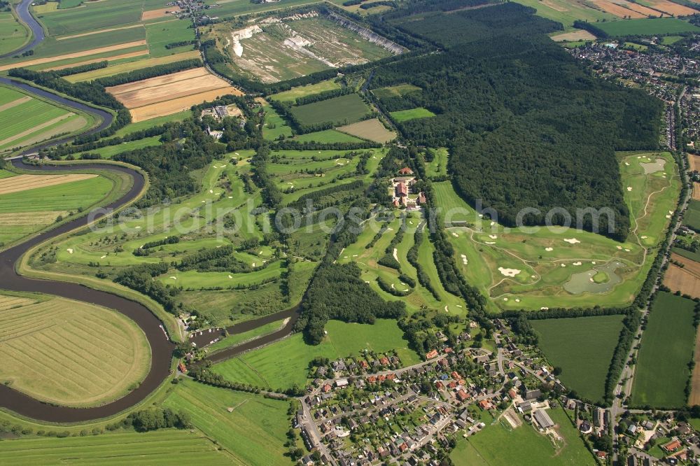 Aerial image Breitenburg - Grounds of the Golf course at of Golf-Club Schloss Breitenburg e.V. Gut Osterholz in Breitenburg in the state Schleswig-Holstein, Germany