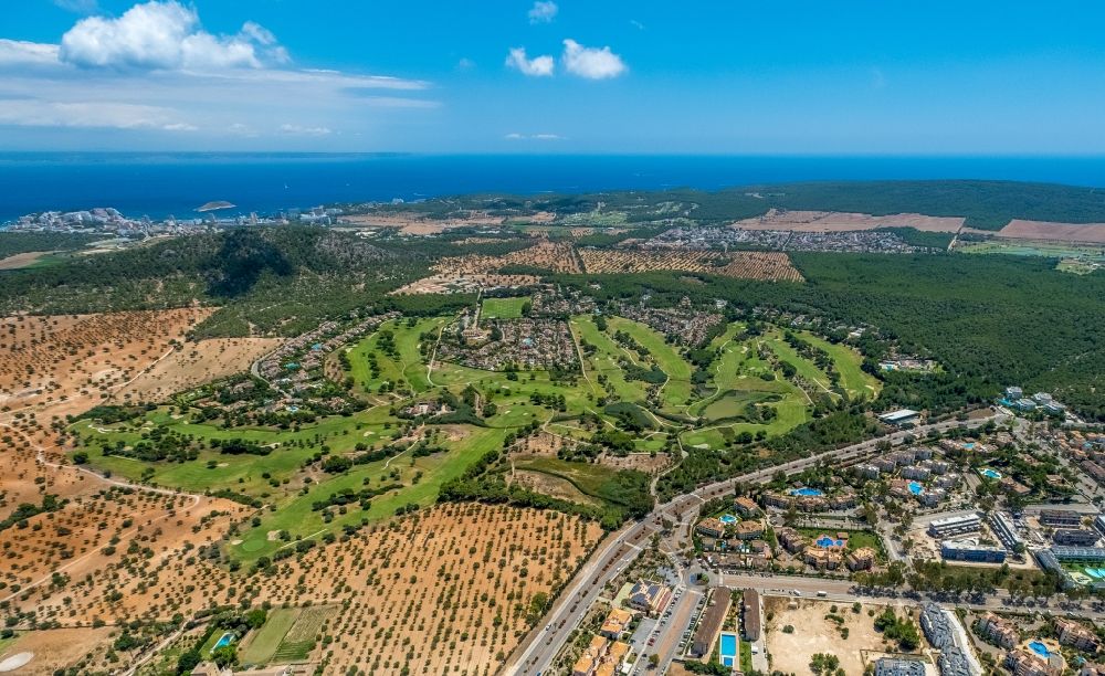 Calvia from above - Grounds of the Golf course at Golf Santa Ponsa overlooking holiday home complexes along the Avinguda del Golf in Calvia in Balearische Insel Mallorca, Spain