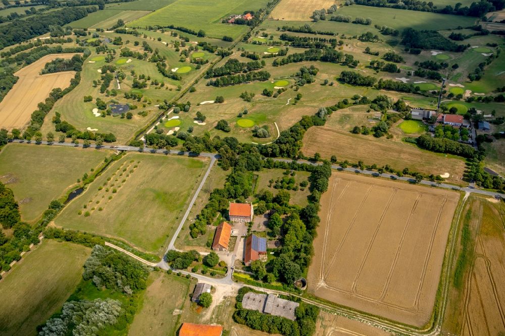Aerial photograph Everswinkel - Grounds of the Golf course at Golfclub Brueckhausen in Everswinkel in the state North Rhine-Westphalia, Germany