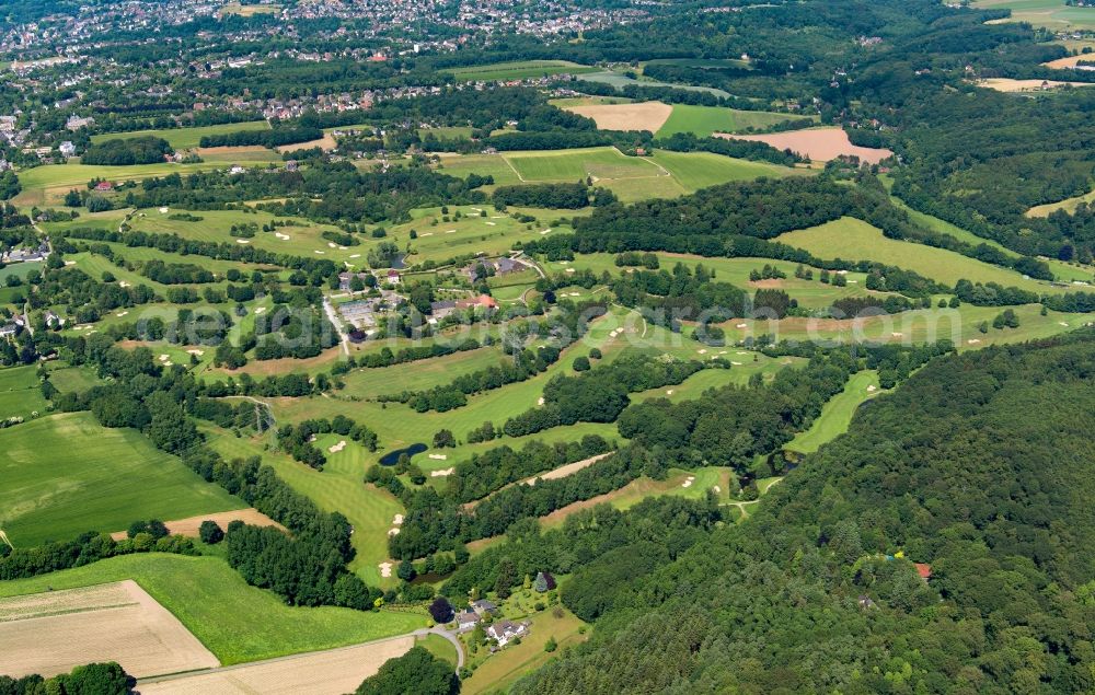 Essen from the bird's eye view: Grounds of the Golf course at Golfclub Essen-Heidhausen e. V. in Essen in the state North Rhine-Westphalia, Germany