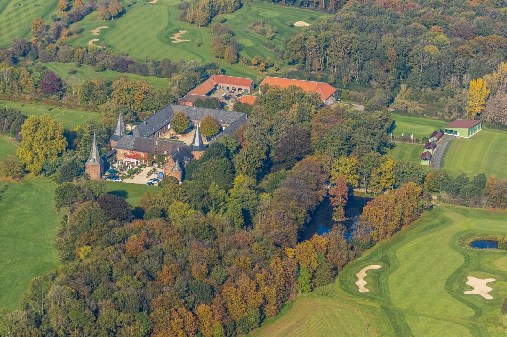 Geldern from above - Grounds of the Golf course at Golfclub Schloss Haag e.V. on Bartelter Weg in Geldern in the state North Rhine-Westphalia, Germany