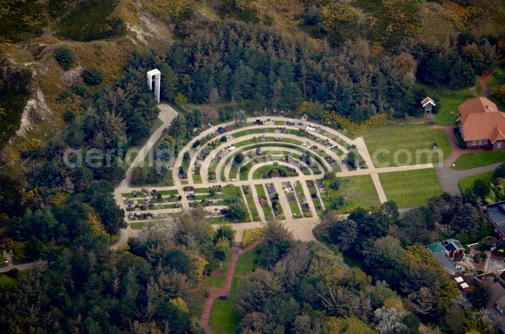 Aerial photograph Langeoog - Grave rows on the grounds of the cemetery Duenenfriedhof Langeoog in Langeoog in the state Lower Saxony, Germany