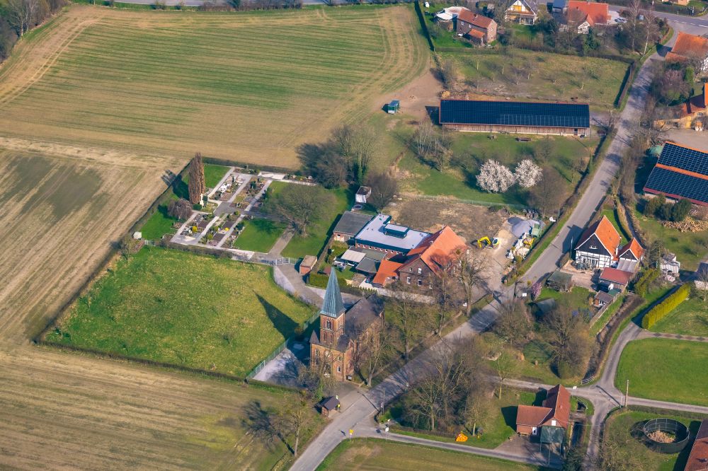 Aerial image Süddinker - Grave rows on the grounds of the cemetery in Sueddinker at Ruhrgebiet in the state North Rhine-Westphalia, Germany