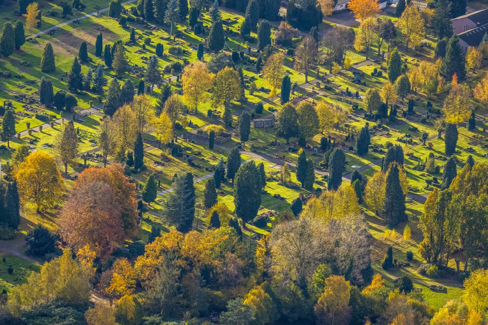 Aerial image Witten - Grave rows on the grounds of the cemetery in Witten in the state North Rhine-Westphalia