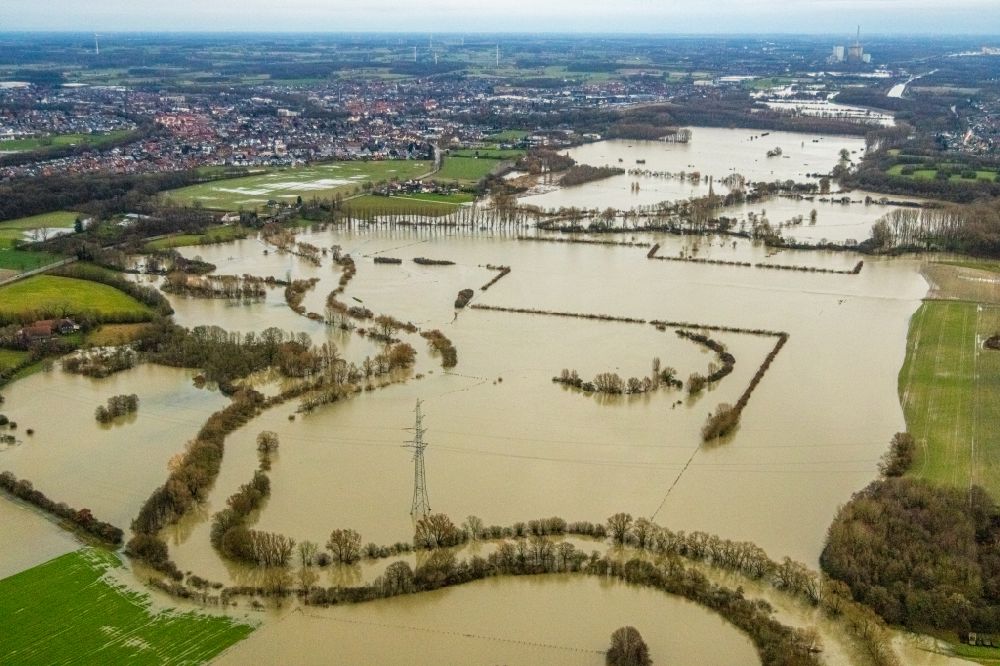 Aerial photograph Werne - Structures of a field landscape on river Lippe in Werne in the state North Rhine-Westphalia, Germany