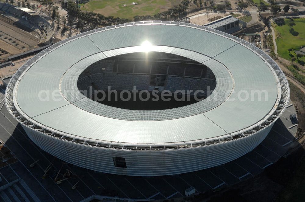 Aerial image Kapstadt - Blick auf das Green Point Stadion in der Provinz Western Cape Südafrika, welches zur Fußball-Weltmeisterschaft erbaut wurde. View of the Green Point Stadium Cap Town in South Africa for the FIFA World Cup 2010.