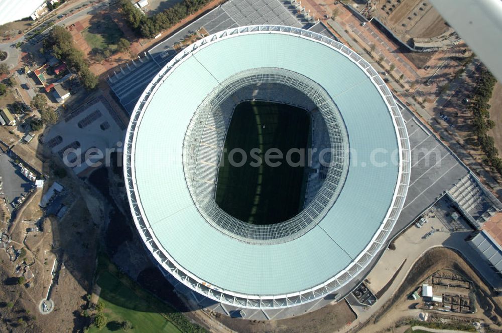 Kapstadt from the bird's eye view: Blick auf das Green Point Stadion in der Provinz Western Cape Südafrika, welches zur Fußball-Weltmeisterschaft erbaut wurde. View of the Green Point Stadium Cap Town in South Africa for the FIFA World Cup 2010.