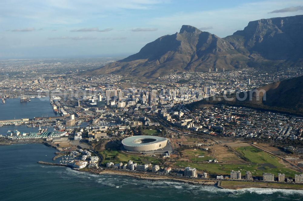 Kapstadt from above - Blick auf das Green Point Stadion in der Provinz Western Cape Südafrika, welches zur Fußball-Weltmeisterschaft erbaut wurde. View of the Green Point Stadium Cap Town in South Africa for the FIFA World Cup 2010.