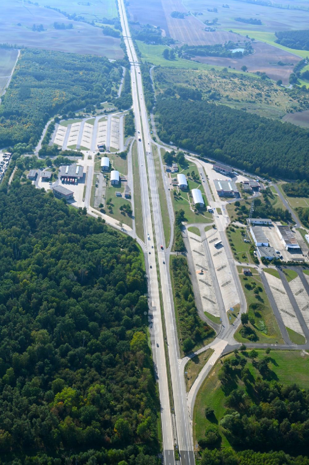 Aerial photograph Nadrensee - Border checkpointon motorway BAB A11 in Pomellen in the state Mecklenburg - Western Pomerania, Germany