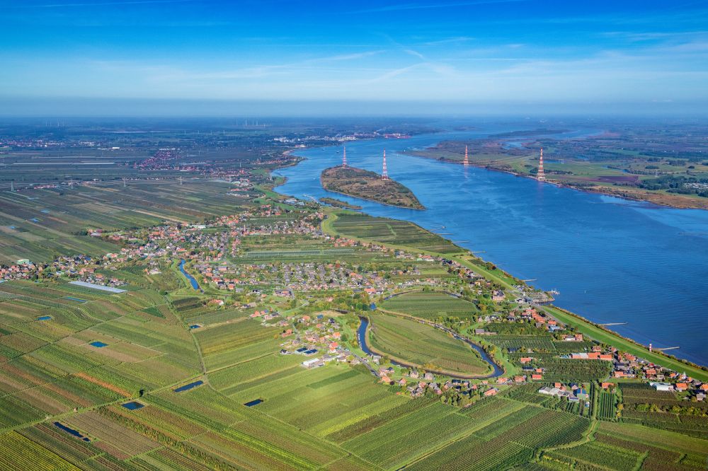 Aerial photograph Jork - Location in the fruit growing area Altes Land Gruenendeich Luehe in the state Niedersachsen, Germany