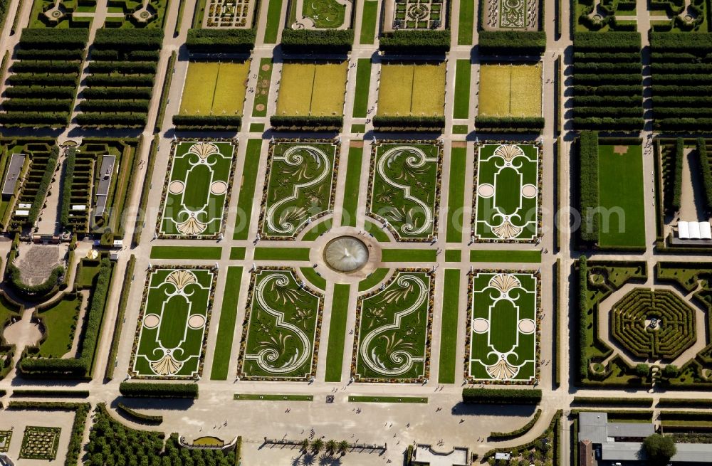 Aerial photograph Hannover OT Herrenhausen - View of the Großer Garten in Herrenhausen in Hannover in the state Lower Saxony