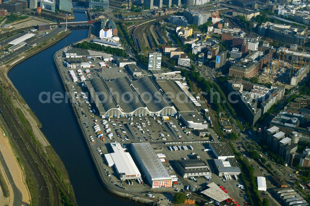 Hamburg from the bird's eye view: Building of the wholesale center for flowers, fruits and vegetables in Hamburg, Germany