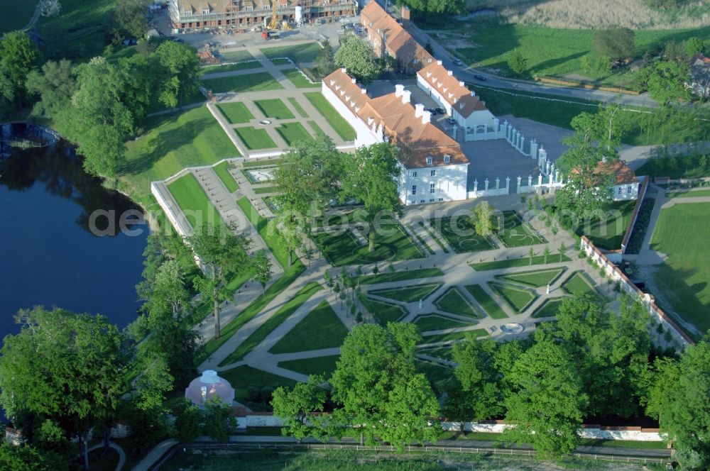 Aerial image Meseberg - Castle Meseberg the Federal Government on the banks of Huwenowsees in the town district Gransee in Brandenburg