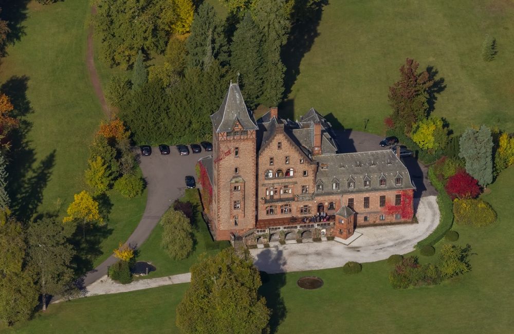 Mettlach from the bird's eye view: Castle Saareck in Mettlach in Saarland
