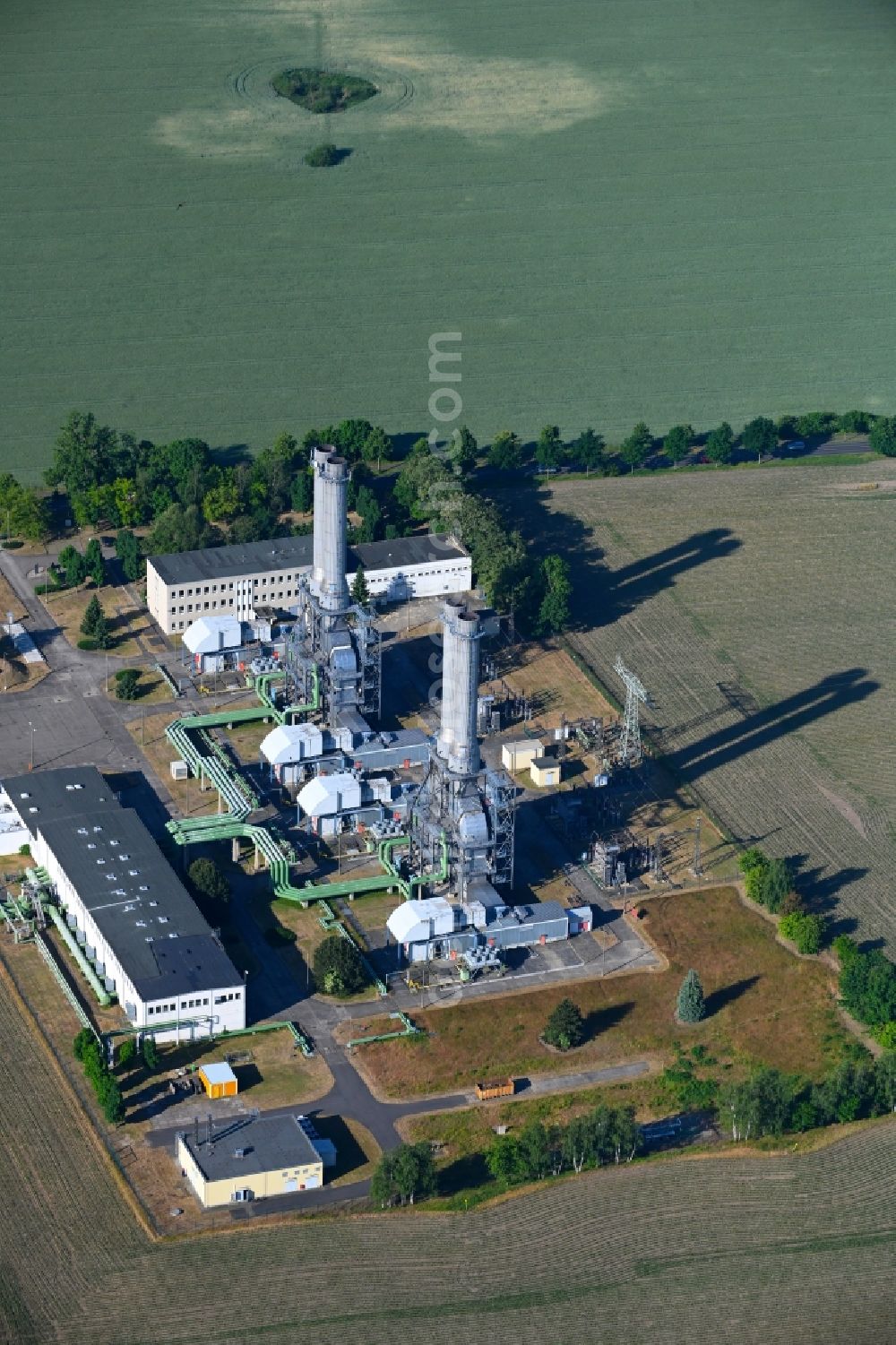 Aerial photograph Ahrensfelde - Combined cycle power plant with gas and steam turbine systems Gasturbinenkraftwerk Ahrensfelde in Ahrensfelde in the state Brandenburg, Germany